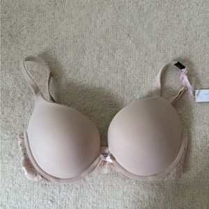 Victorias Secret Body By Victoria Push up Bra